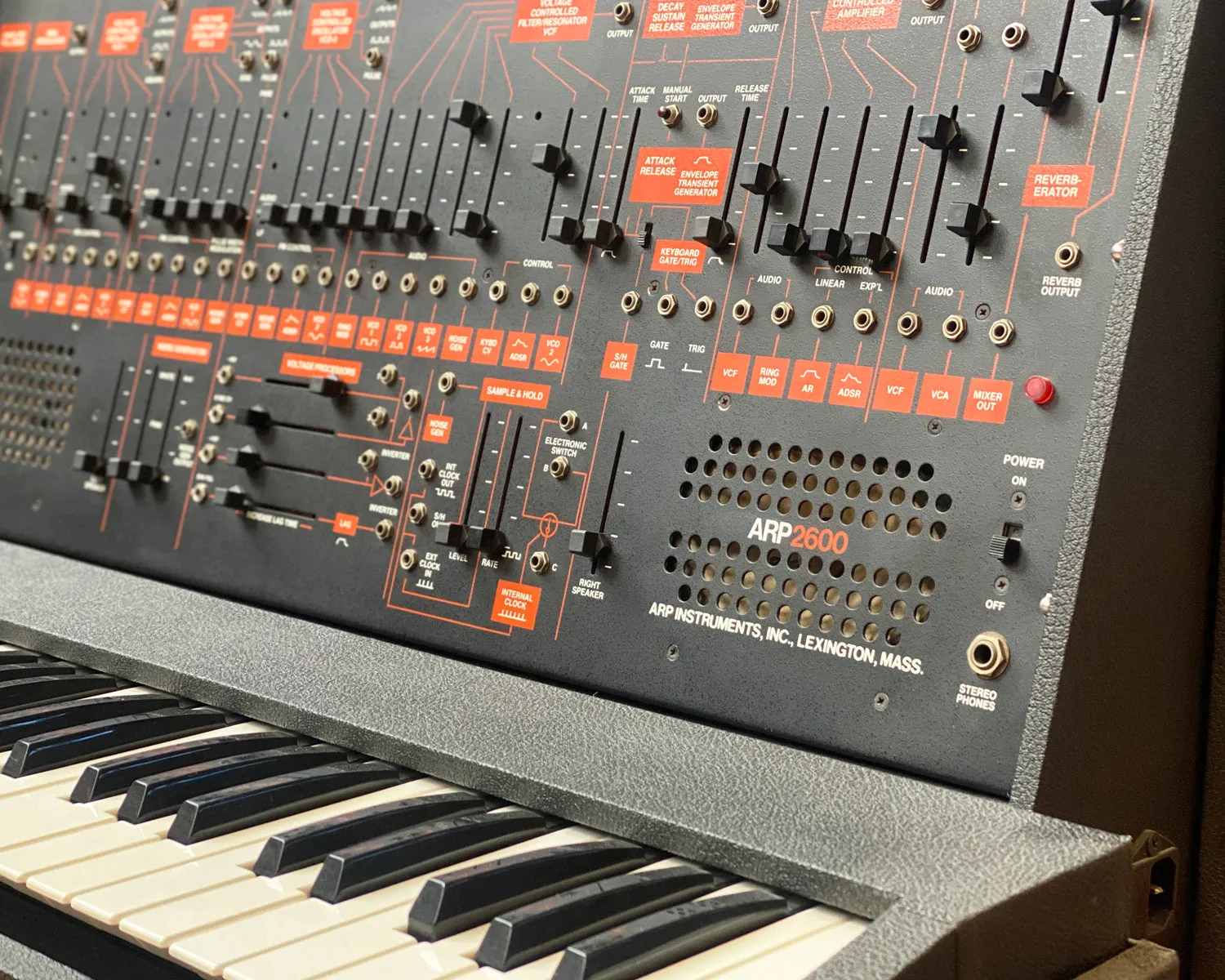 ARP Instruments 2600 w/ 3620 Keyboard