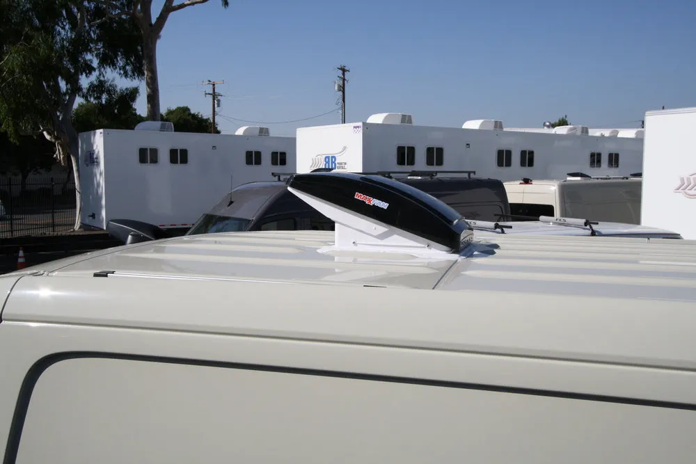 Maxxair Maxfan Deluxe Roof Vent