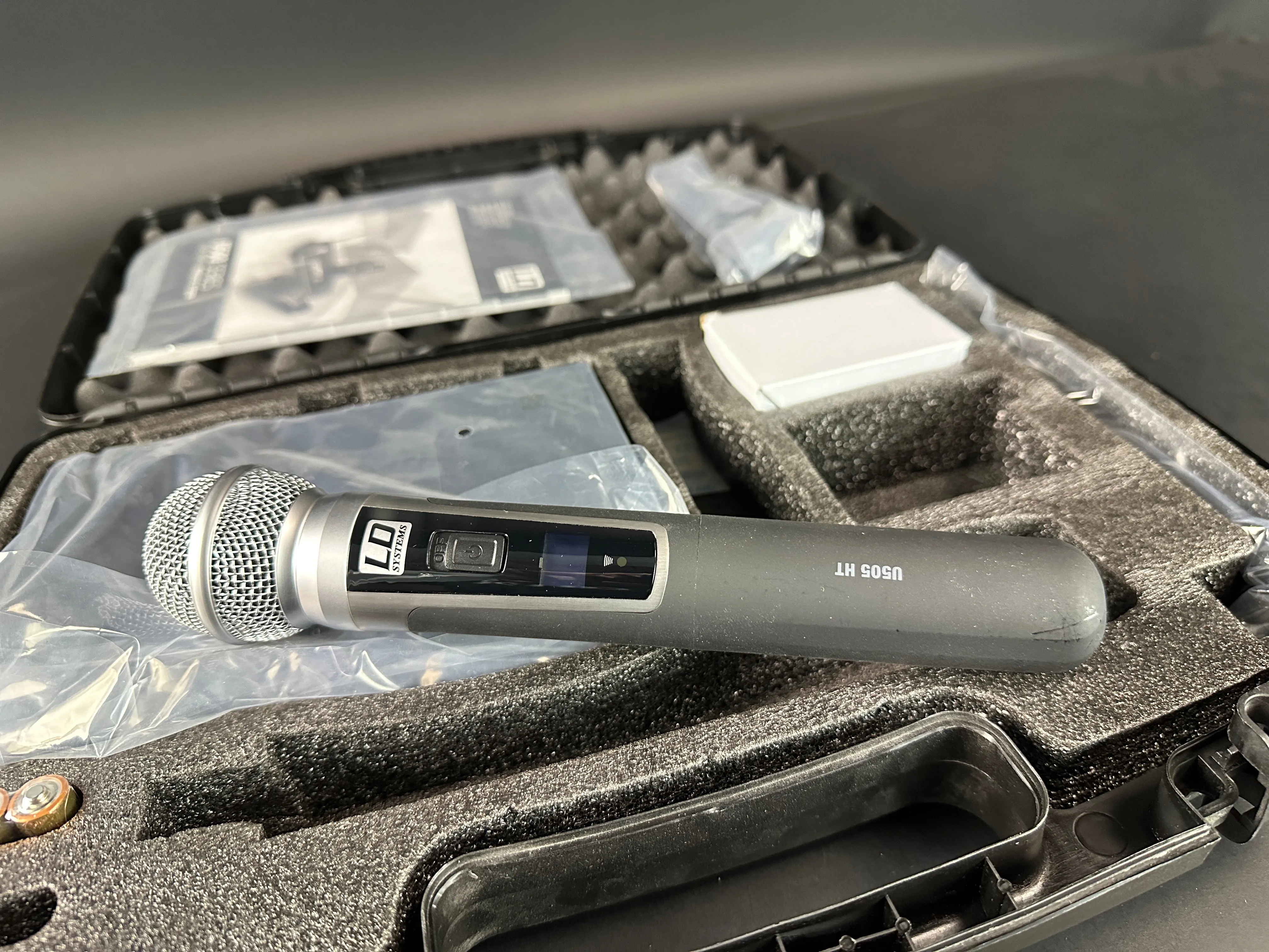 Used LD Systems U505 HHD Wireless Microphone w/box TSU18780